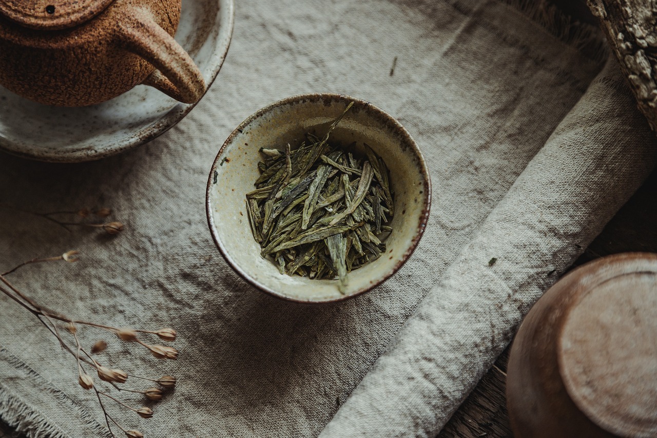 green tea, lung ching, teacup, cup, tea, long jing, dragon well tea, dry leaf, tea leaf, teatime, natural, tradition, culture, tea cup, japanese tradition, chinese tradition, green tea, green tea, green tea, tea, tea, tea, tea, tea